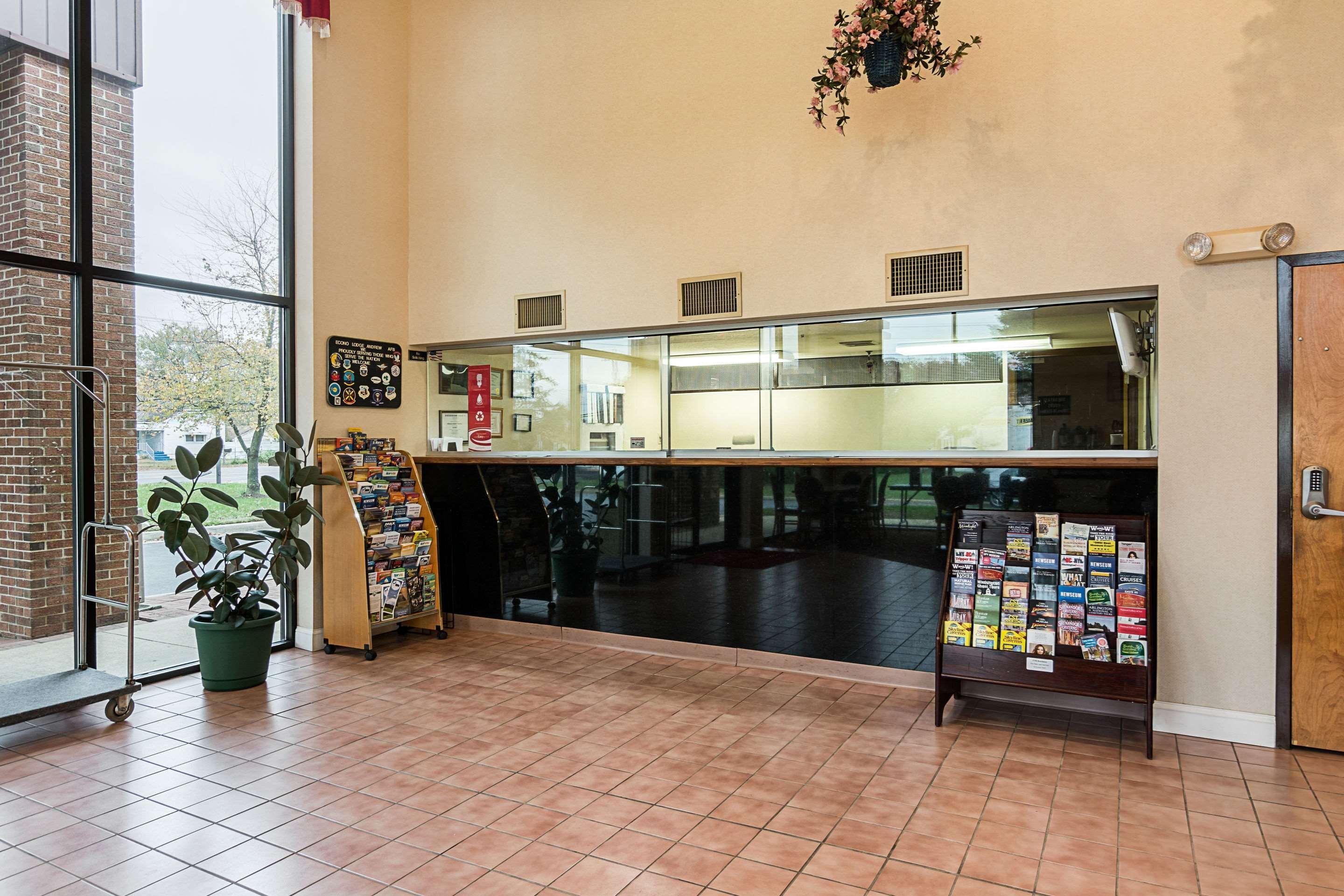 Econo Hospedaje yrews AFB Clinton Exterior foto